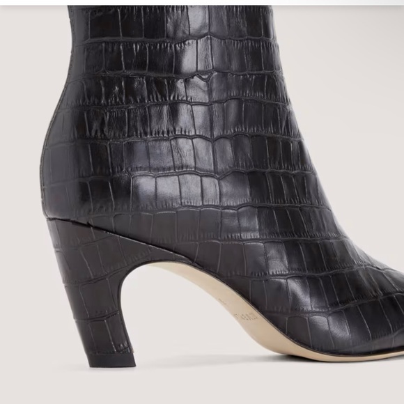 NEW Everlane Black Crocodile Leather Short Banana Boot in Size 9.5 - Picture 4 of 15